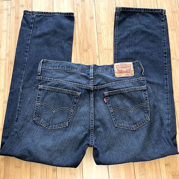 Levi’s 569 loose straight leg jeans. Size 32x32 - Picture 4 of 10